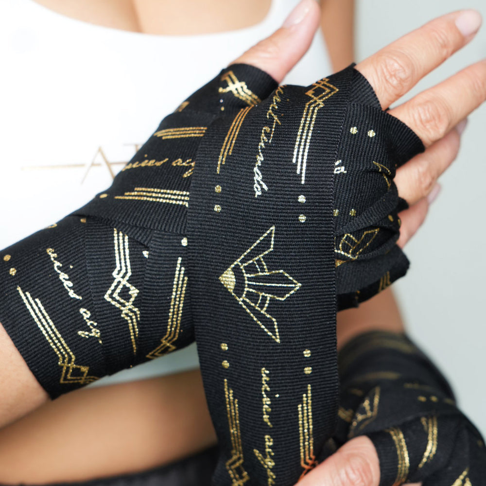 ATHENA FIGHTWEAR DIANA HANDWRAP (BLACK / GOLD)