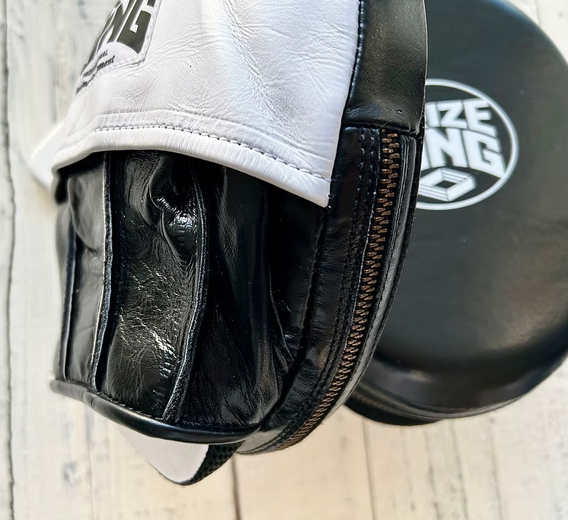 Prize Ring "Classic" Focus mitts (Black)