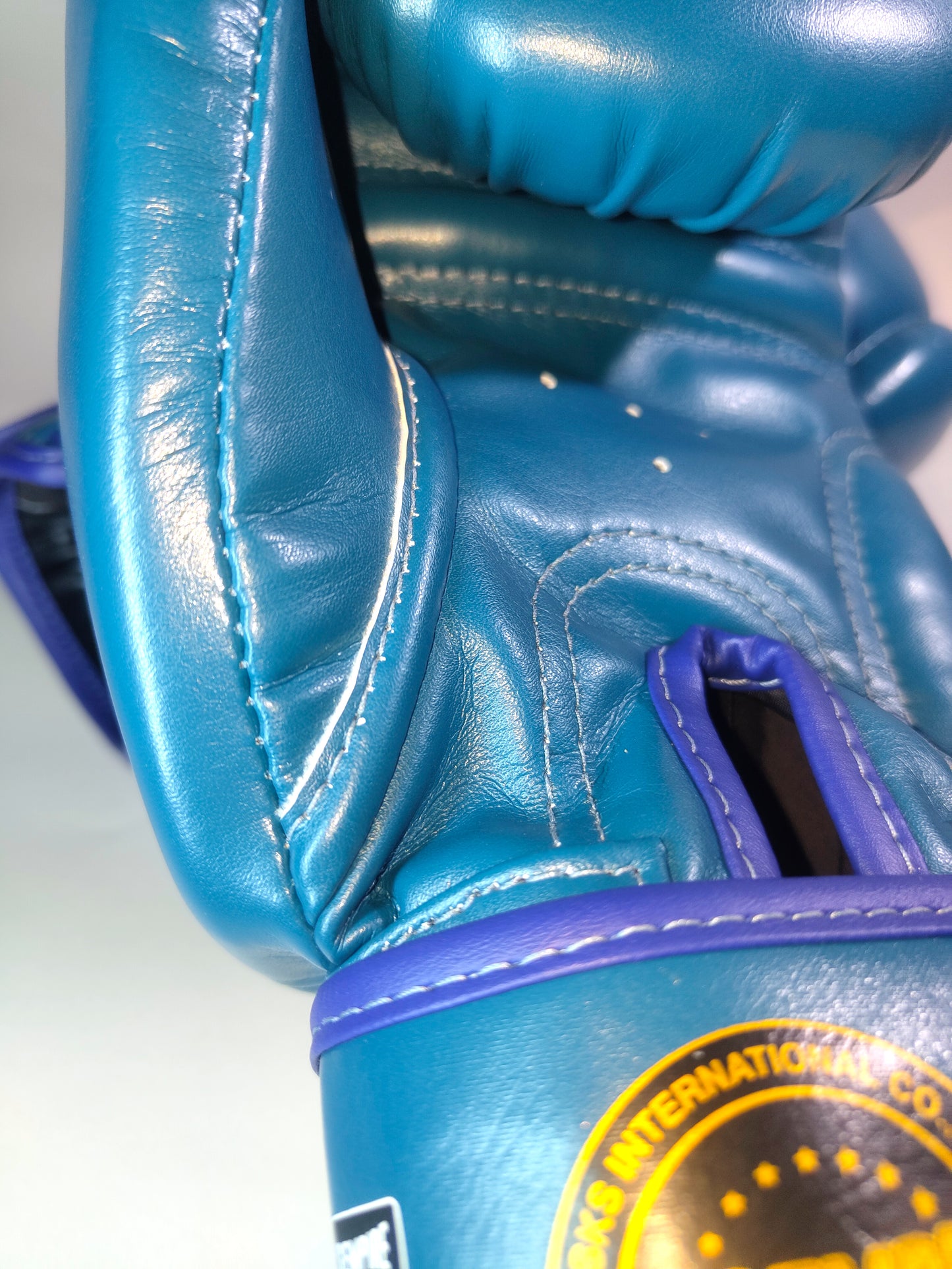 SKS SYNTHETIC MUAY THAI GLOVES (NAVY)